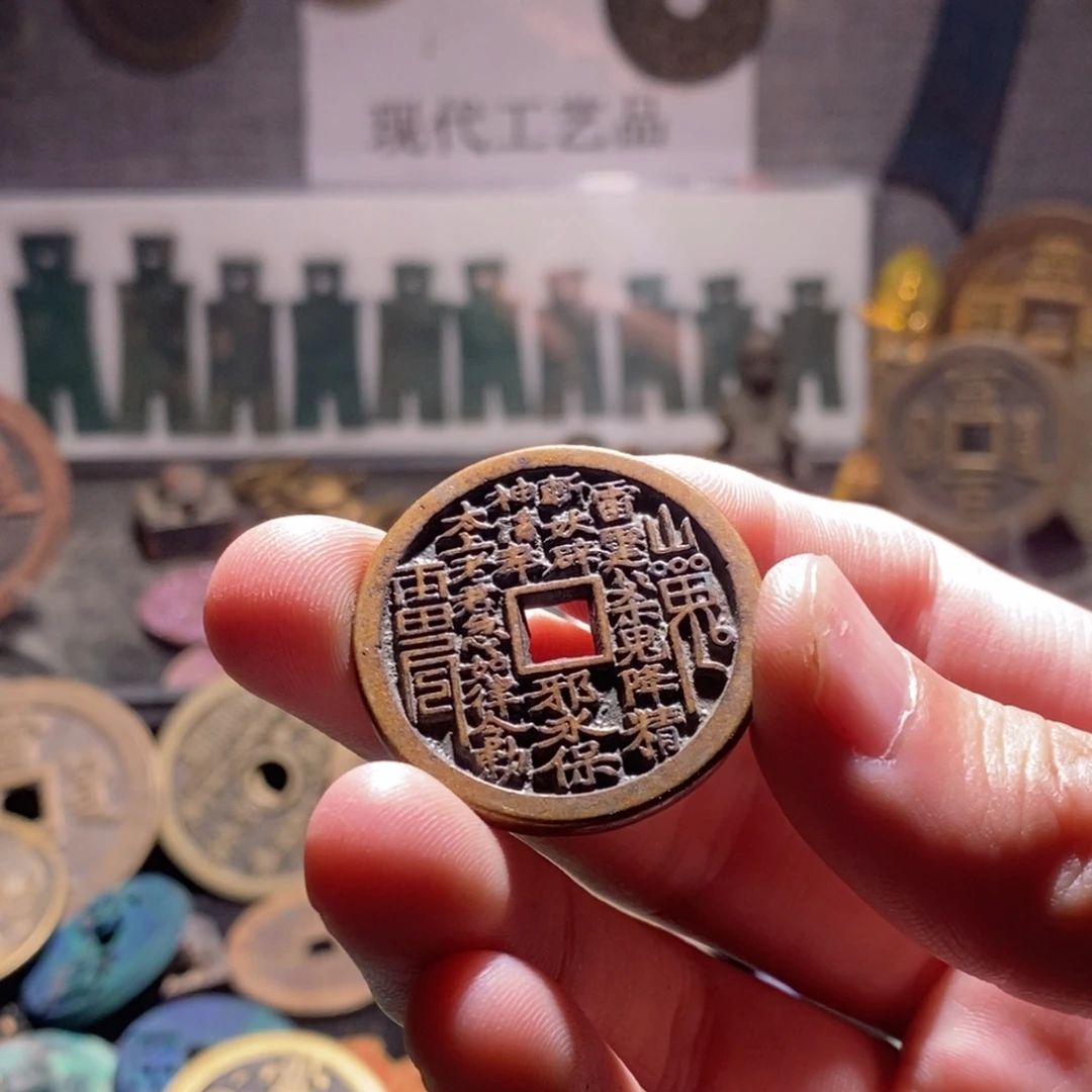 叫***行铜现代仿制工艺品