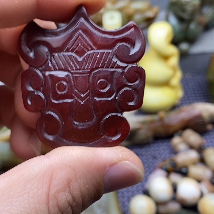 未镶嵌蛇纹石玉颈饰
