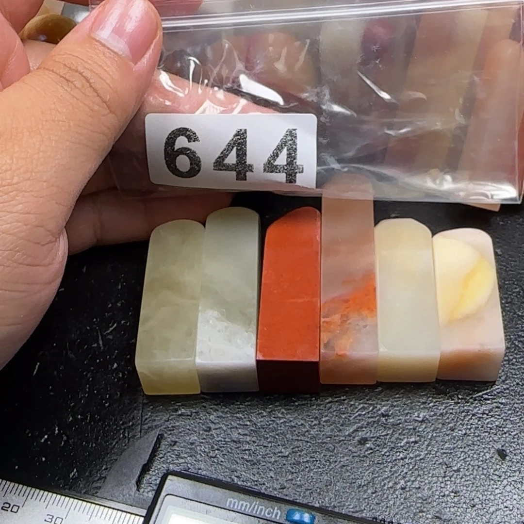 阳***孩老挝石老挝