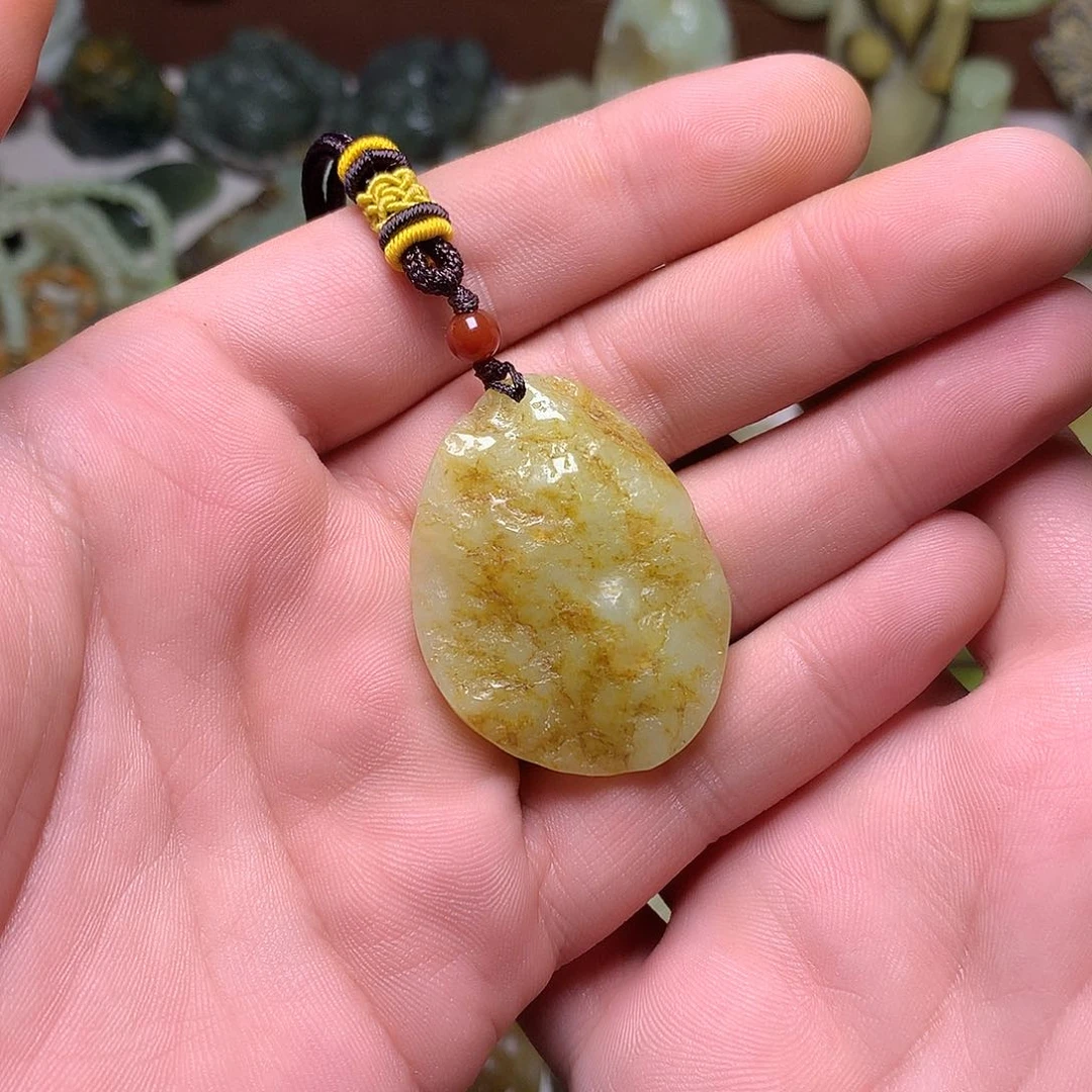 颈饰未镶嵌和田玉