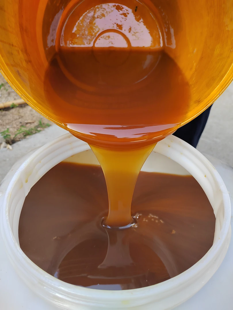 大山里的土蜂蜜