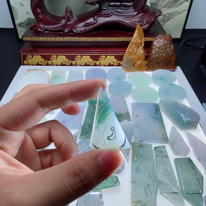 定制翡翠未镶嵌天然翡翠