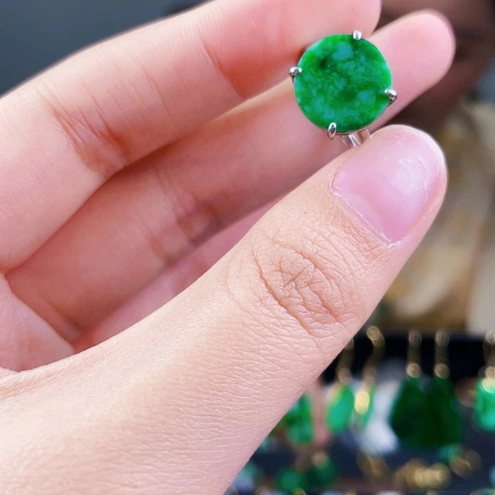 翡翠戒指银S925镶嵌饰品