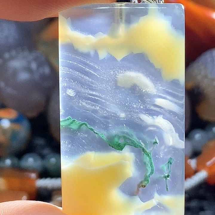 浩***暖未镶嵌颈饰玛瑙/玉髓