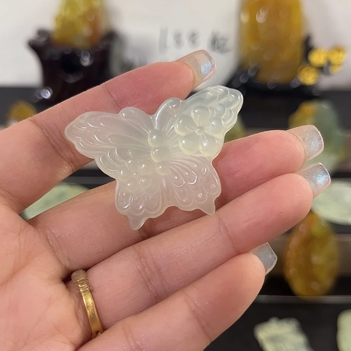 蛇纹石玉未镶嵌吊坠(赠链)