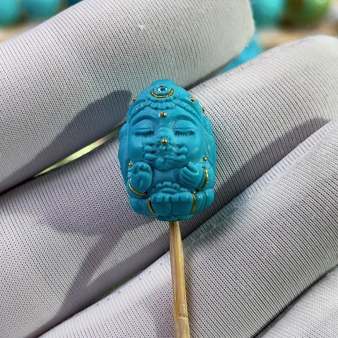 绿松石未镶嵌珠宝奇石