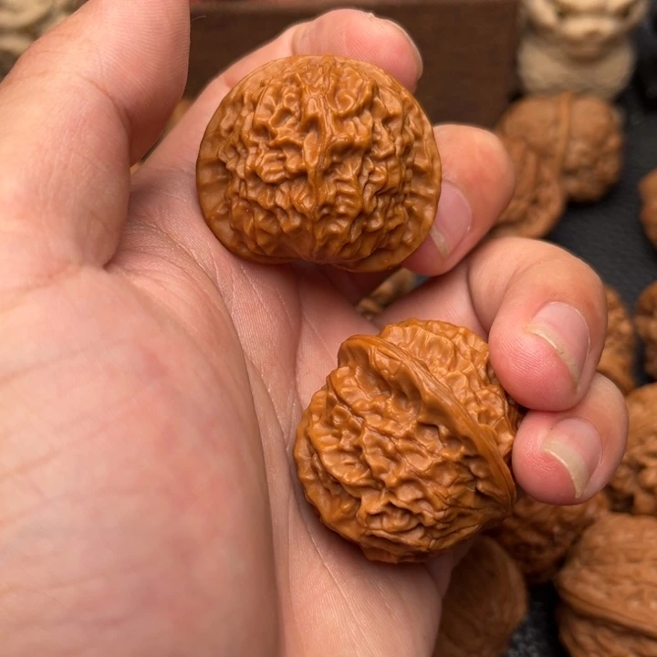 文玩核桃吊坠小****）39瓷娃娃