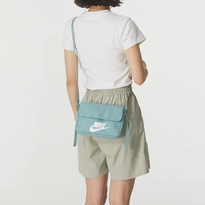 Nike耐克正品斜挎包女子2025秋冬季新款邮差包时尚绿色单肩小包
