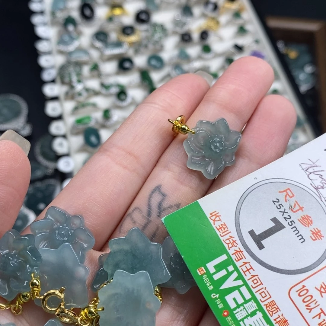 未镶嵌挂件翡翠翡翠