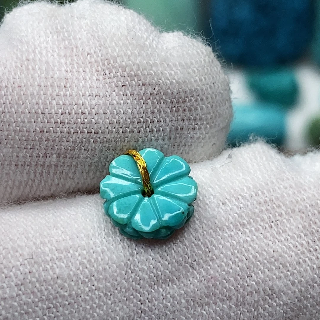 人***芬绿松石未镶嵌天然原矿 带武汉地大证书