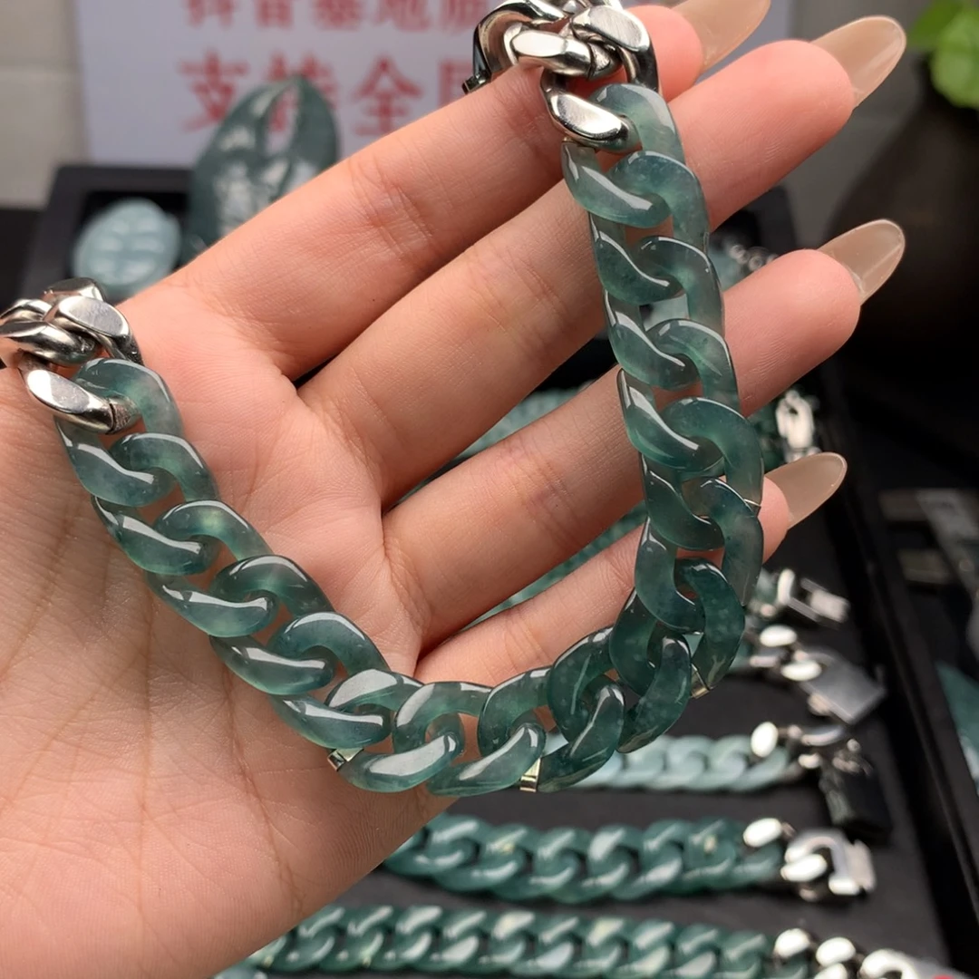 朋***哥翡翠未镶嵌手链0000005