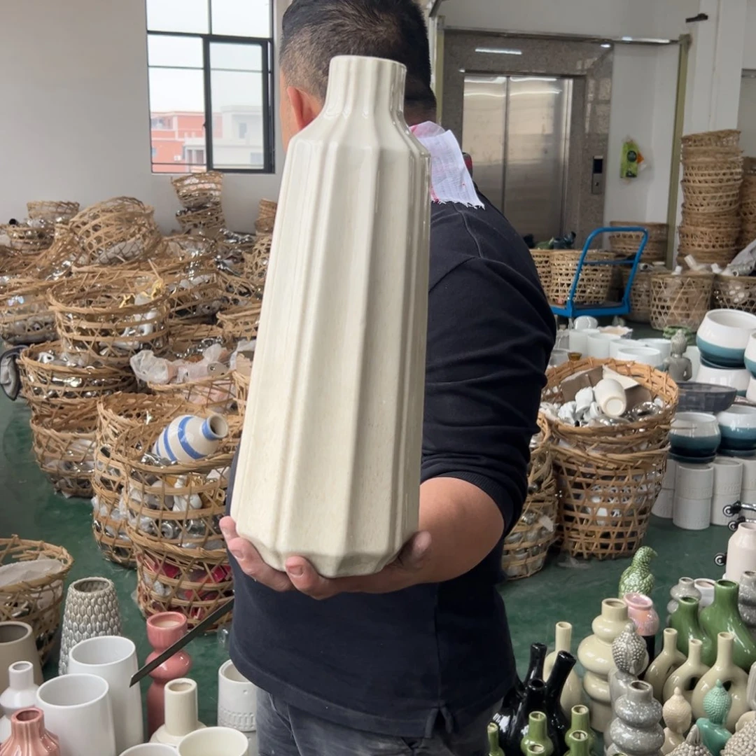 摆件11 号高中低温陶瓷瓶（部分微瑕）