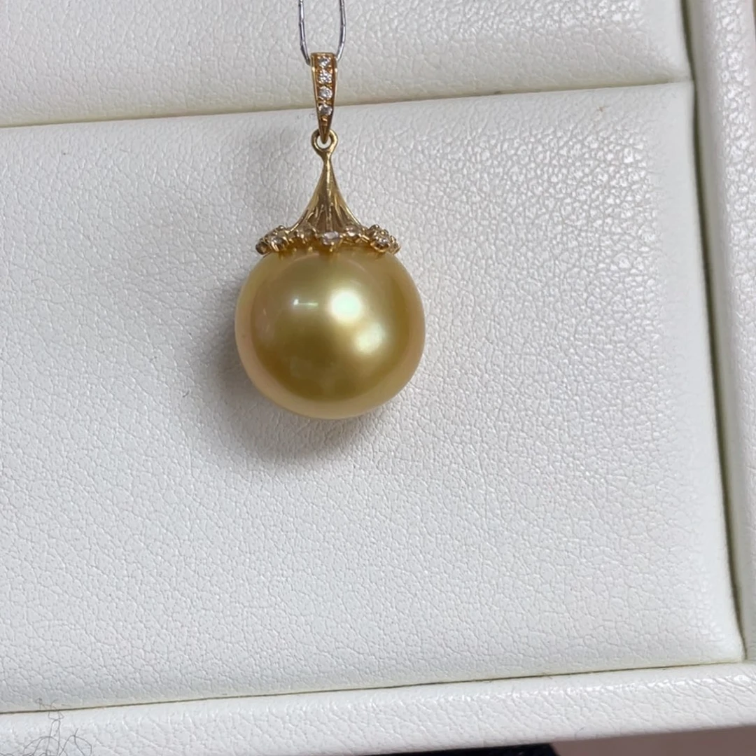 吊坠(不含链)18K金镶嵌海水珍珠12.2mm