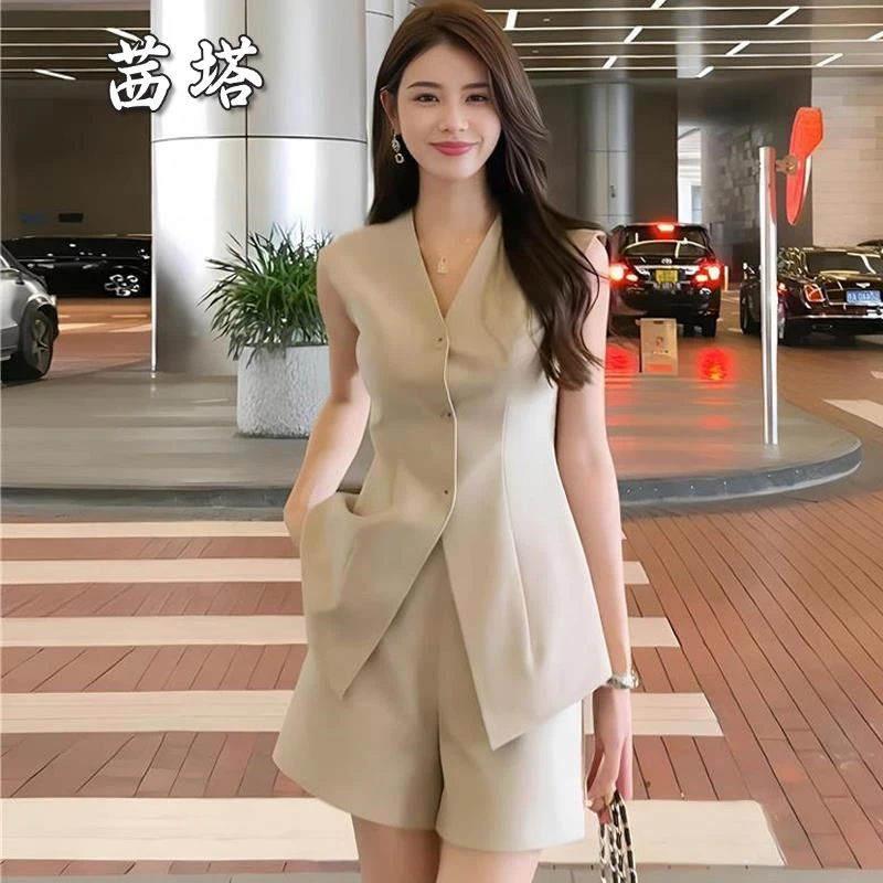 法式高级感套装女夏装搭配一整套时尚显瘦气质西装马甲短裤两件套