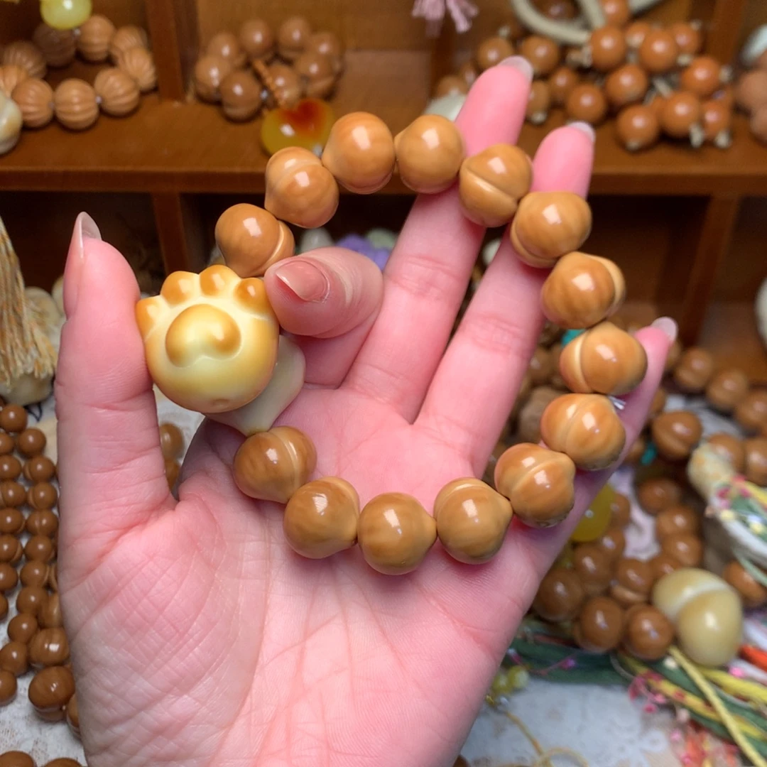 吊坠猴头核桃15高定屁桃手串猫爪