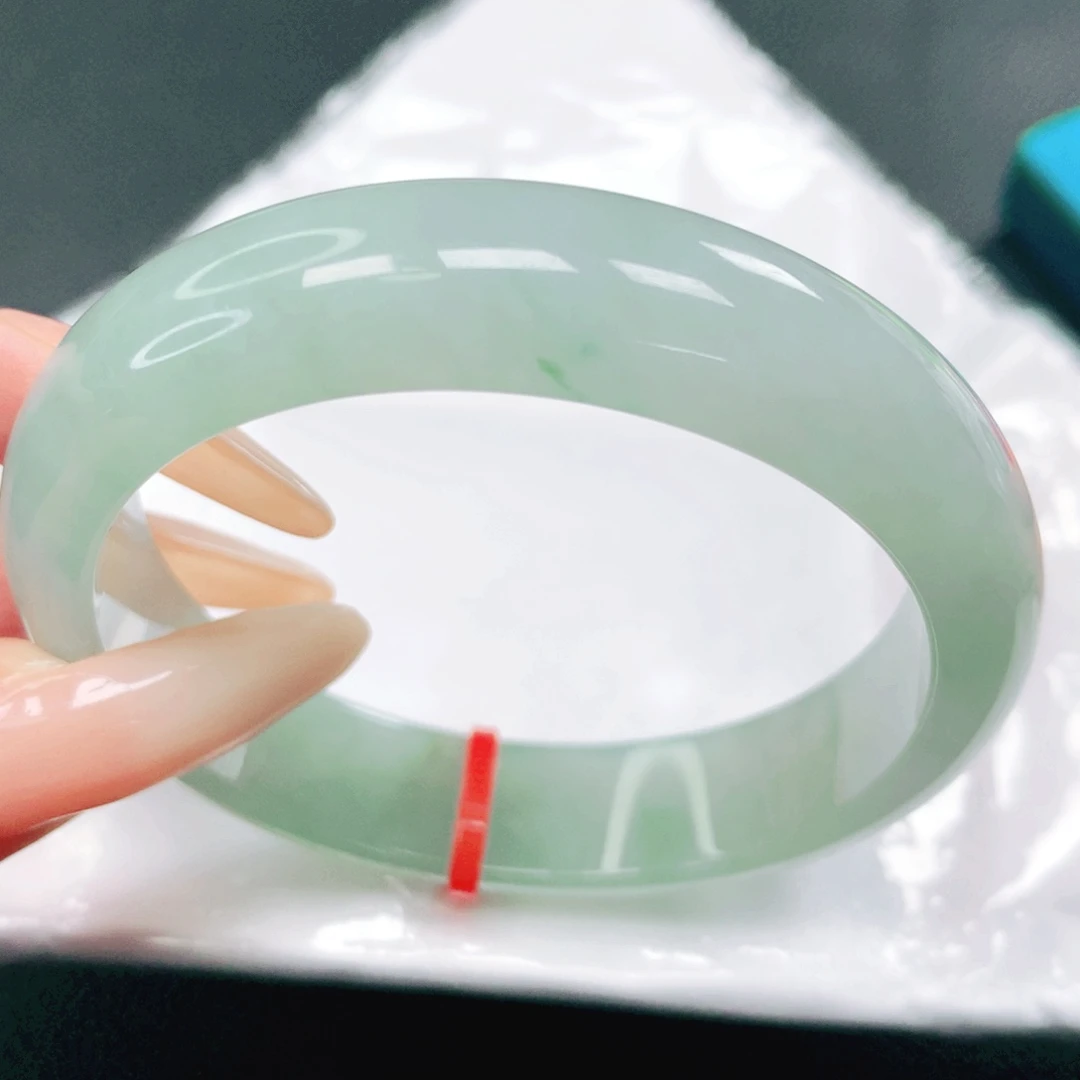 翡翠未镶嵌手镯57