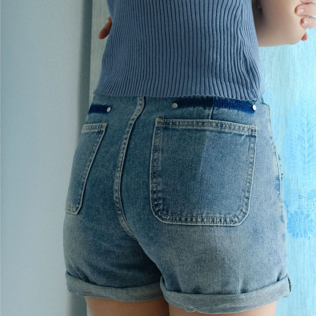 复古破洞牛仔短裤 夏日时尚