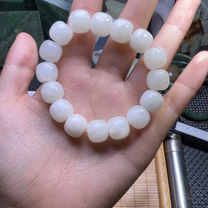 未镶嵌和田玉珠宝半成品