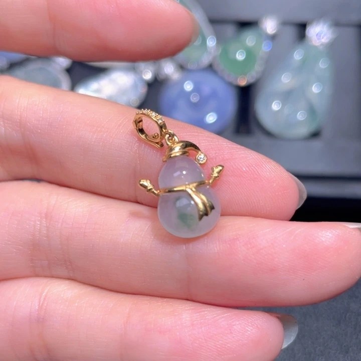 颈饰18K金镶嵌翡翠翡翠