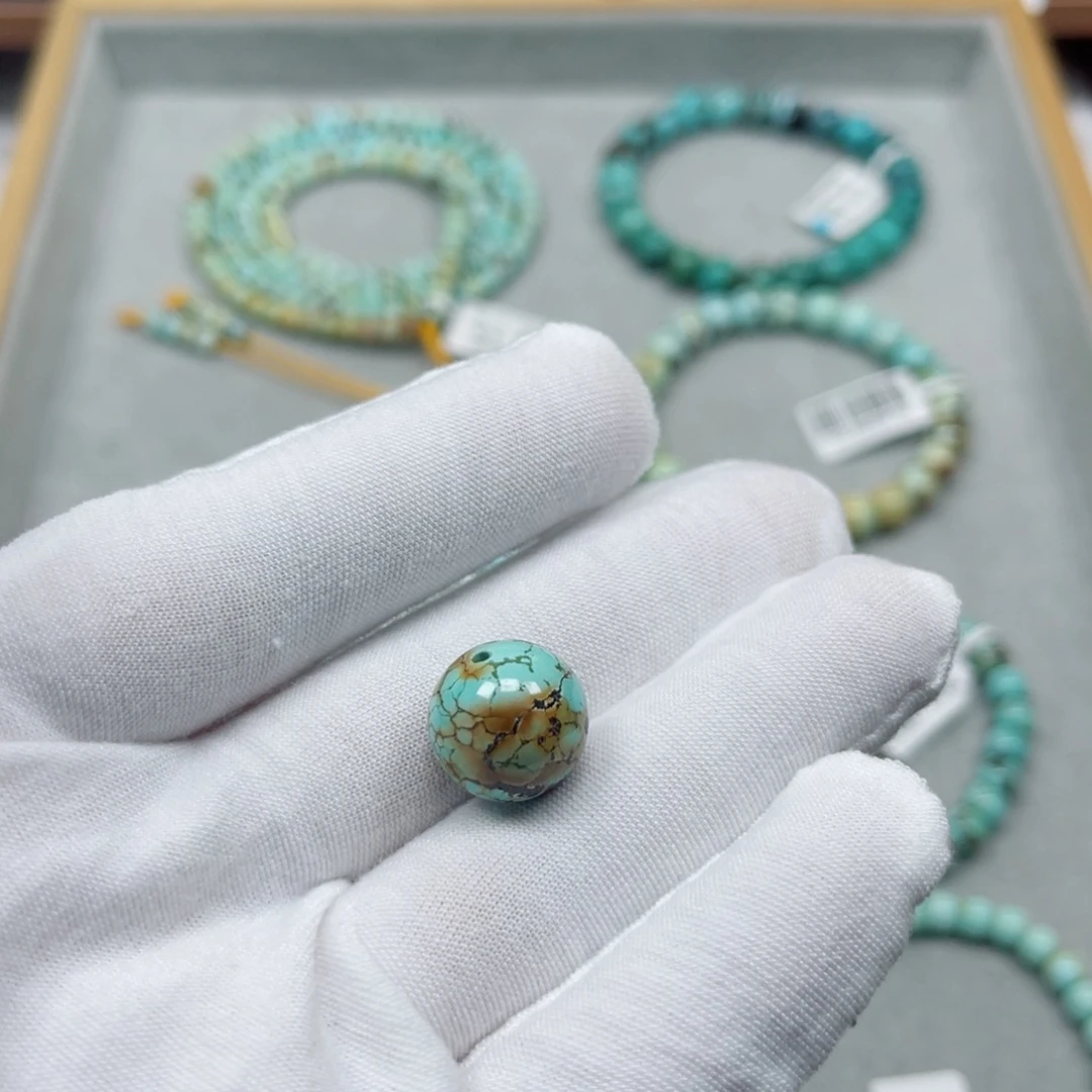 绿松石未镶嵌挂件