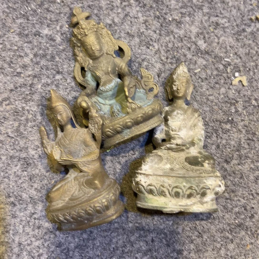 有***鲜黄铜摆件，文房摆件工艺品