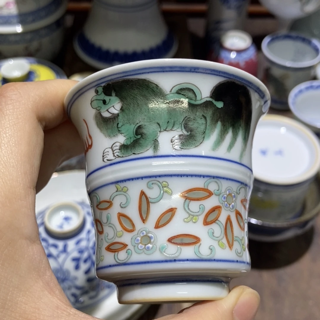 方***里陶瓷艺术品的制作