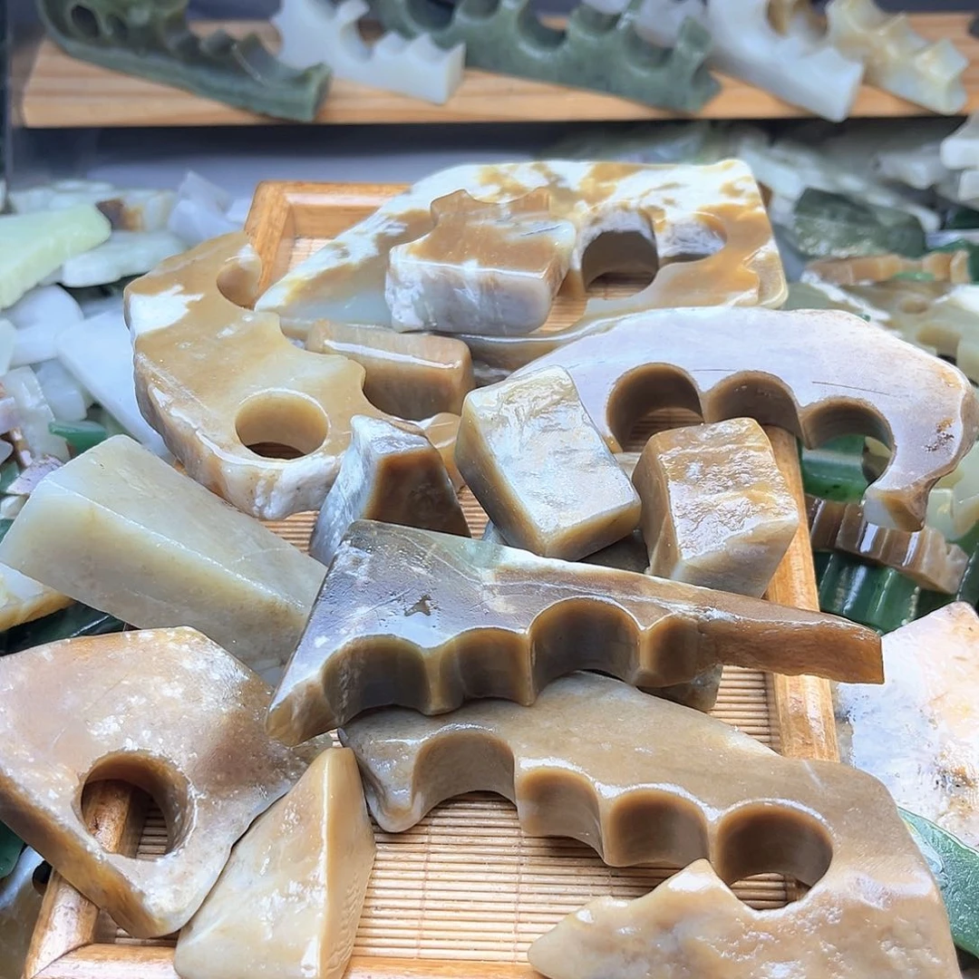 未镶嵌和田玉笔搁