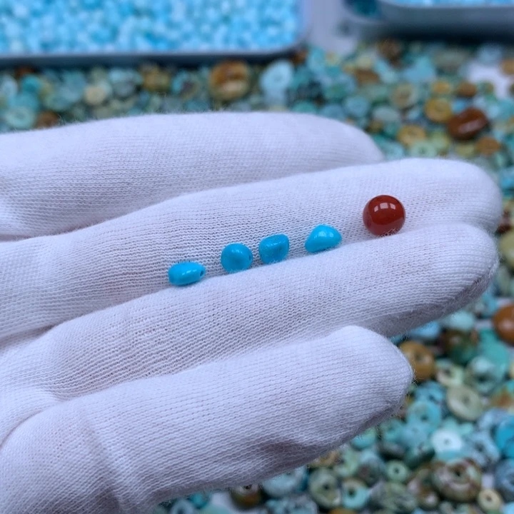 南红玛瑙未镶嵌珠宝奇石