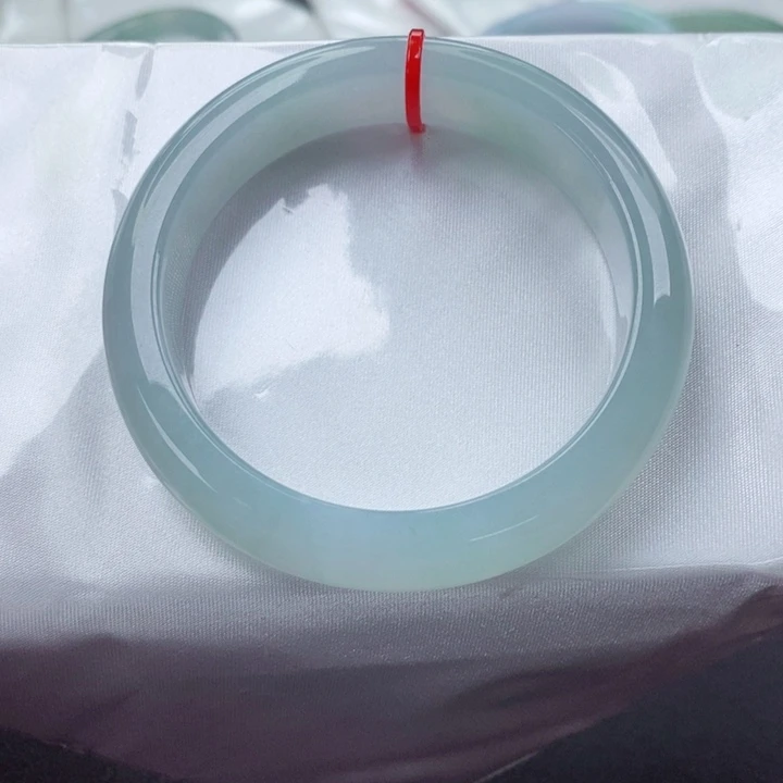 旺***饼翡翠手镯未镶嵌5455正圈 （25040）