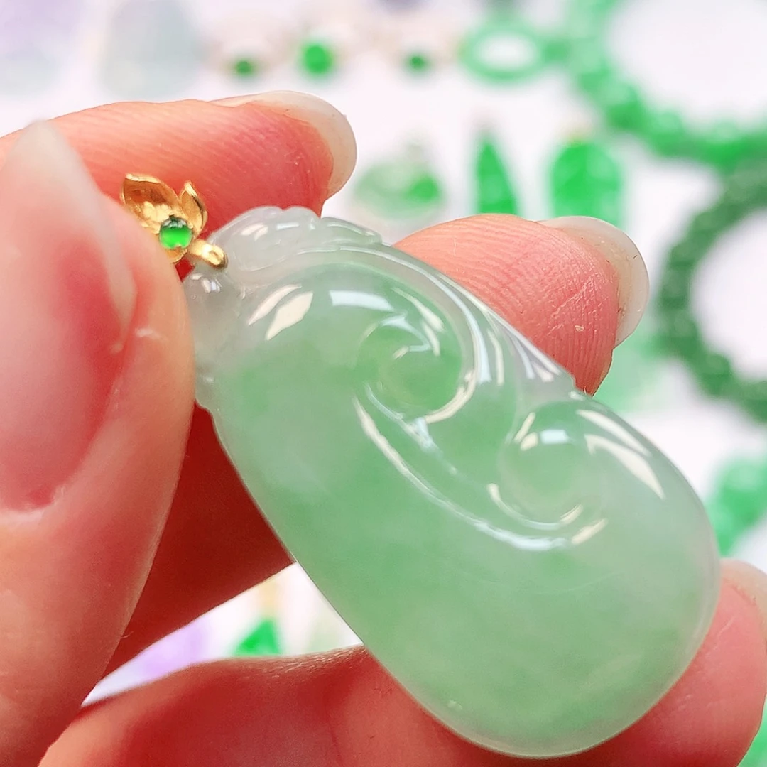 吊坠(不含链)18K金镶嵌翡翠