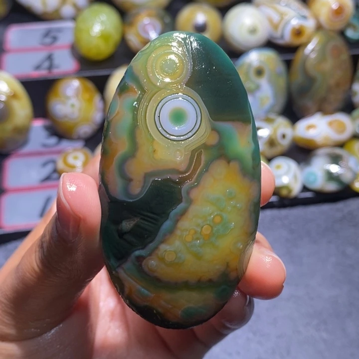 玛瑙/玉髓未镶嵌珠宝半成品187