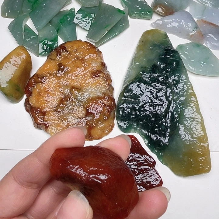 翡翠未镶嵌颈饰缅甸天然翡翠