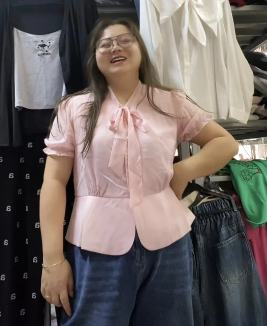 8823时尚减龄上衣（E）