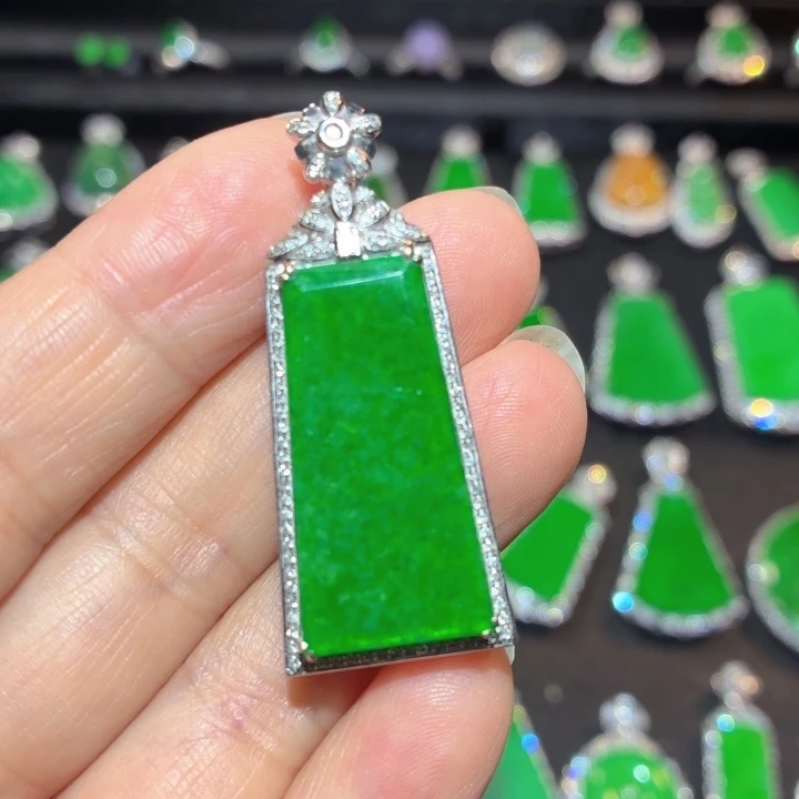 翡翠18K金镶嵌吊坠(不含链)翡翠