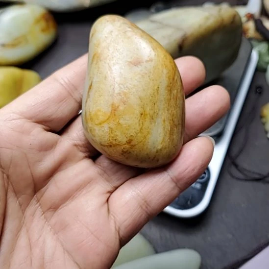 和田玉（糖玉）未镶嵌挂件