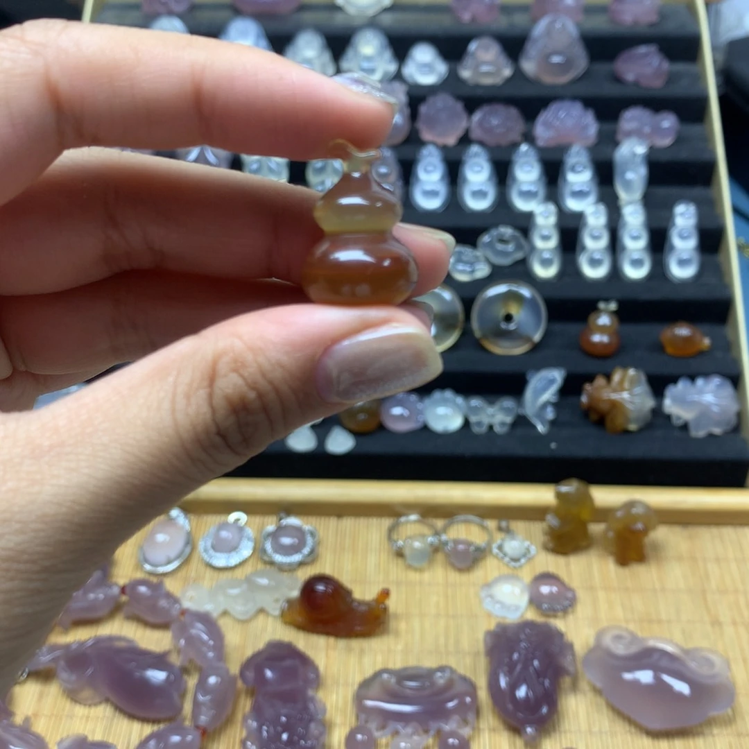 未镶嵌颈饰玛瑙/玉髓小***满