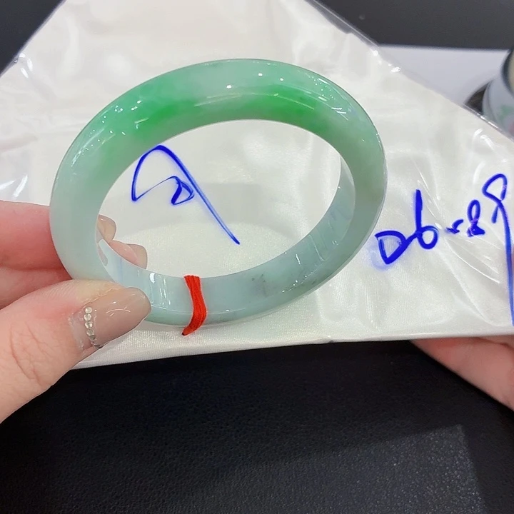 翡翠未镶嵌手镯翡翠57圈口