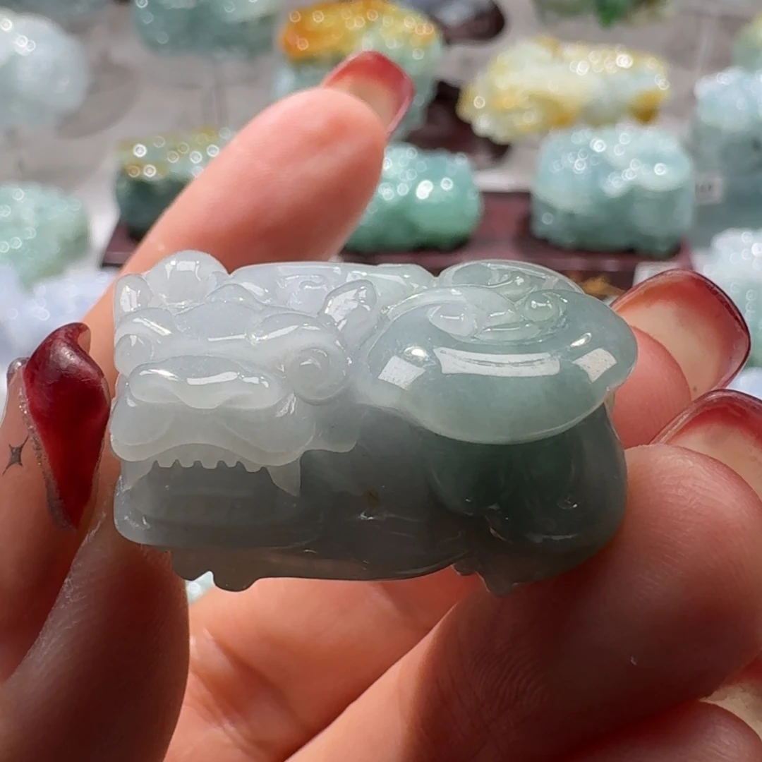定制翡翠未镶嵌貔貅