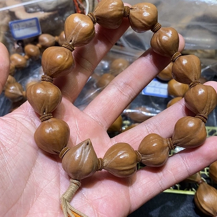 刘***）橄榄核吊坠梅林铁核