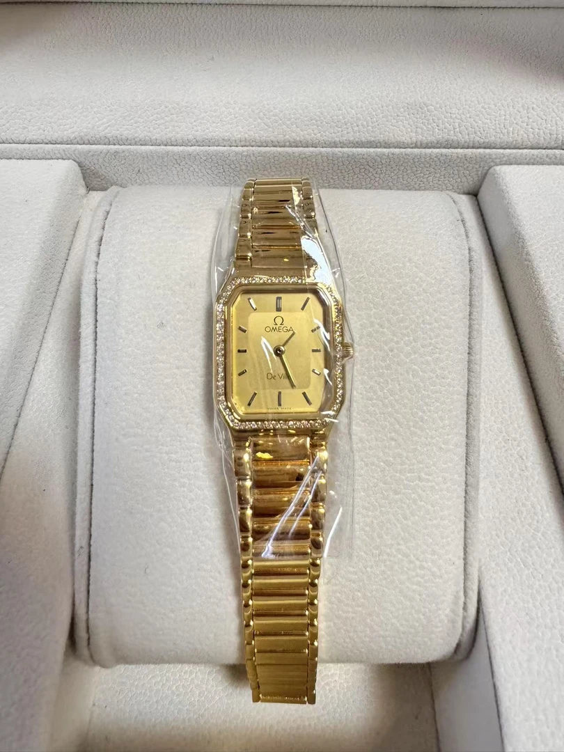 95新 Omega/欧米茄 石英腕表/贝母盘/后镶钻/xh23261629/420