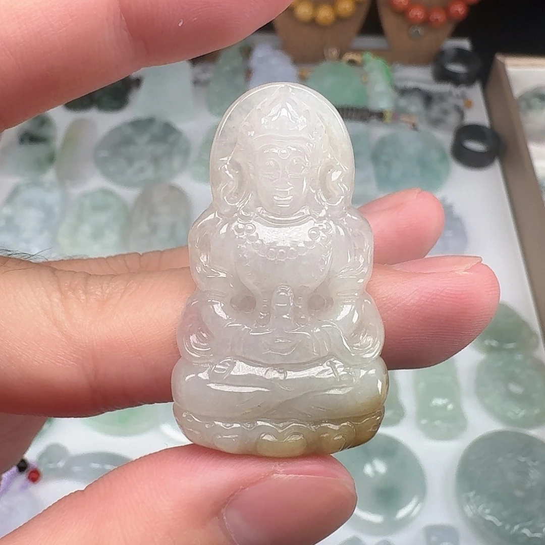 颈饰未镶嵌翡翠…..26
