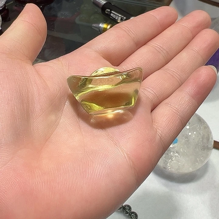 未镶嵌水晶珠宝半成品