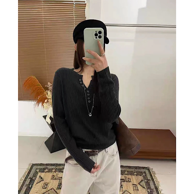 婷～高品  多扣毛衣上衣