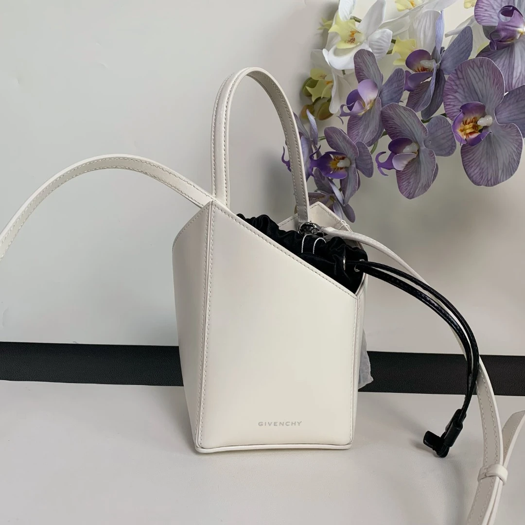 99新 Givenchy/纪梵希 【闲置】纪梵希 cutout小水桶23新款