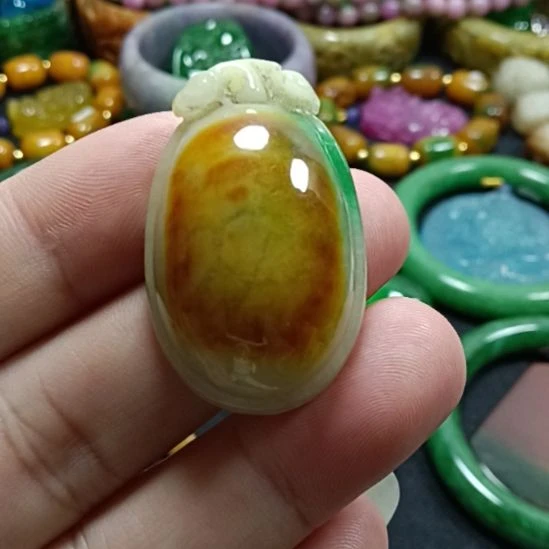 翡翠未镶嵌挂件翡翠