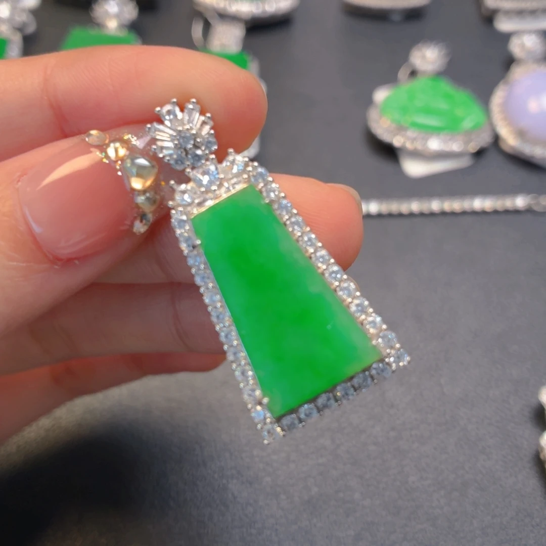 翡翠银S925镶嵌颈饰