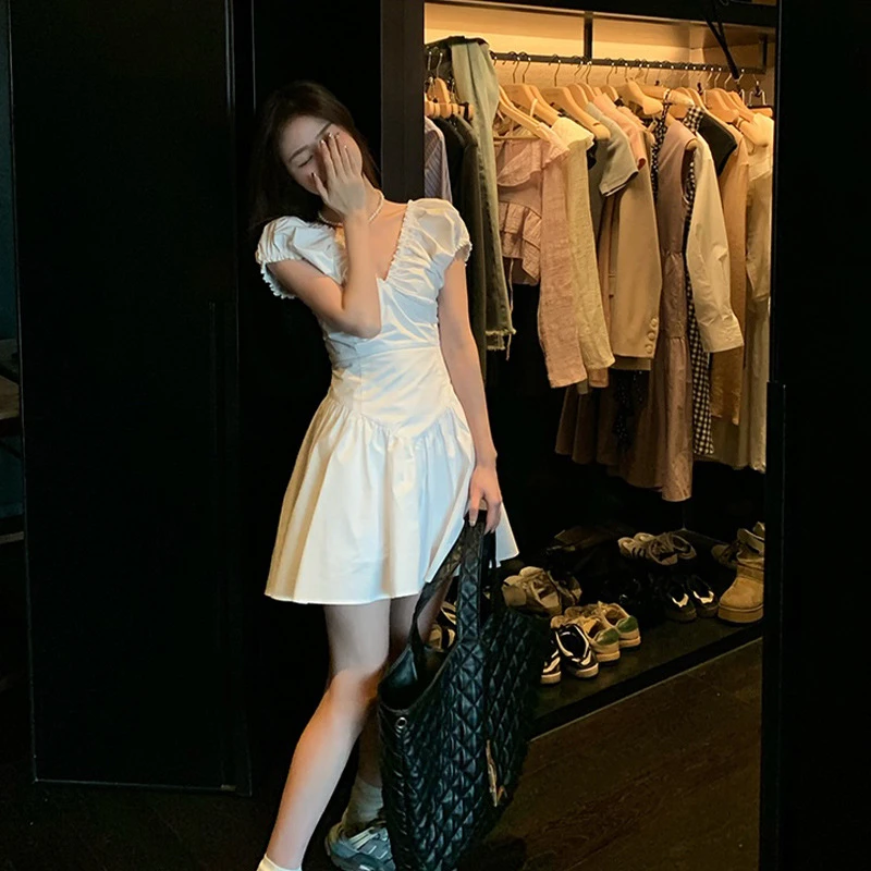 连衣裙女夏茶歇初恋高级感ins性感显瘦小个子闺蜜短裙