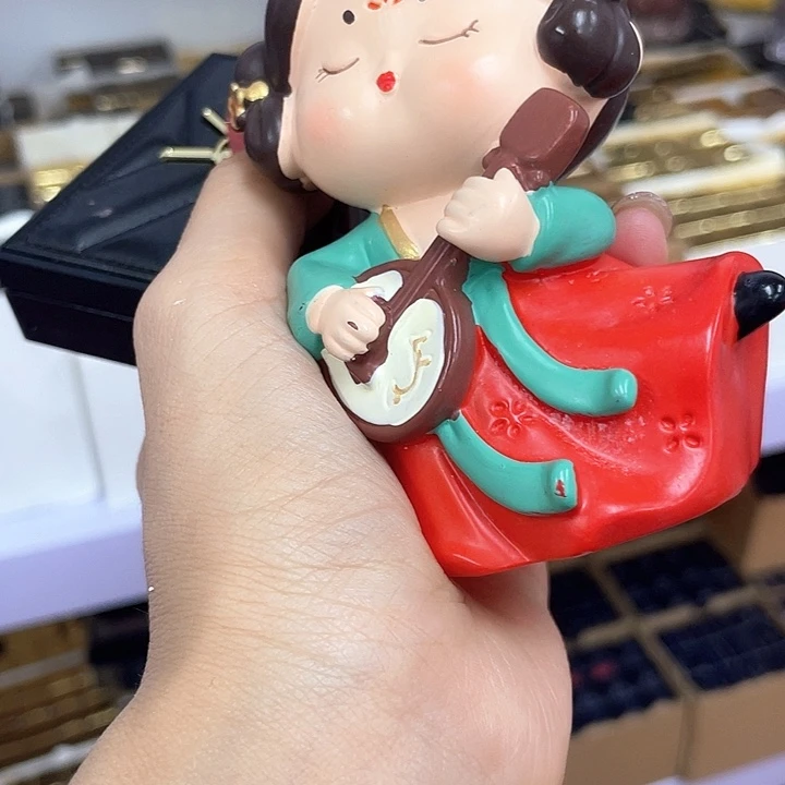 瓷片杨树林大白饼子陶瓷娃娃