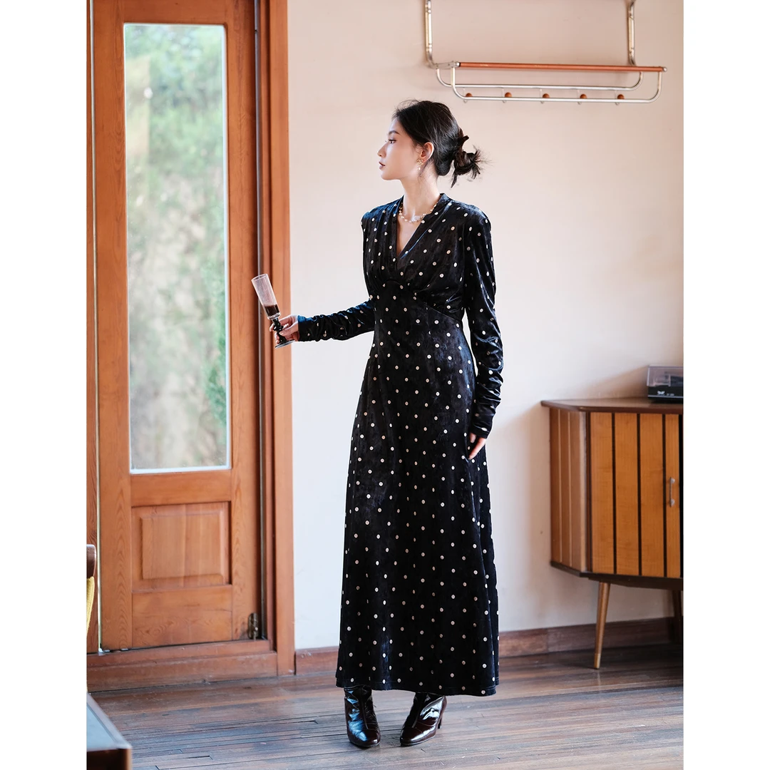 PRASE·噜【黑夜繁星】微胖显瘦气质长款V领波点丝绒连衣裙PR511S29