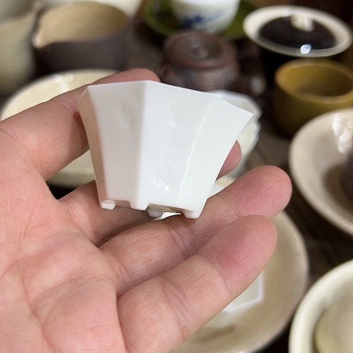 微瑕……………………………………